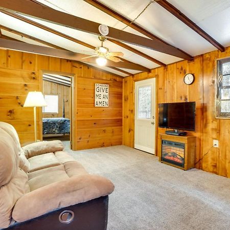 Peaceful Warne Cabin Fenced Yard And Screened Porch Brasstown Exterior foto